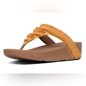 FITFLOP Lottie Fringe flip flop thong sandal. Women size 8.